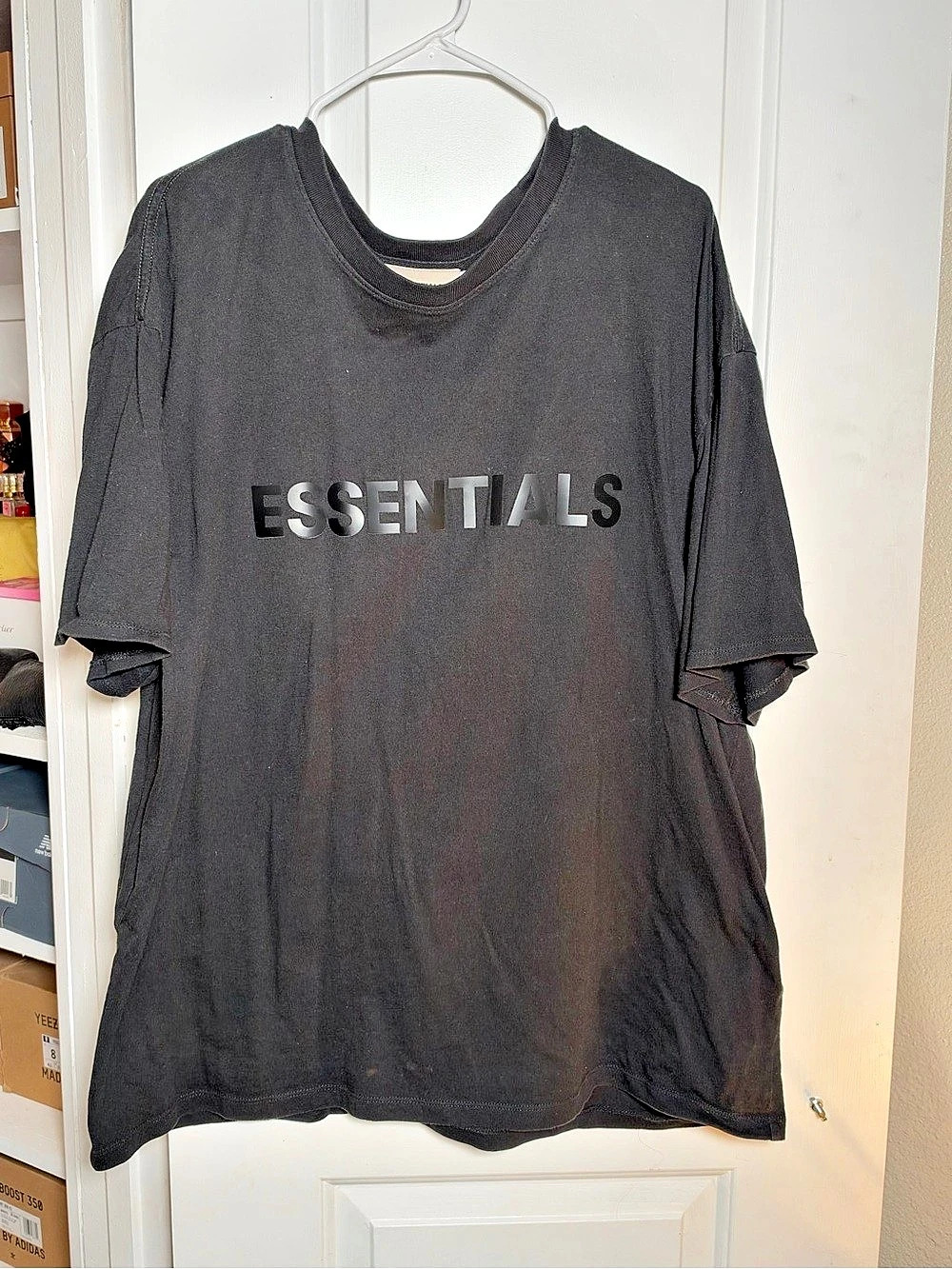Fear of God Essentials Core Collection Boxy T-Shirt Black Large
